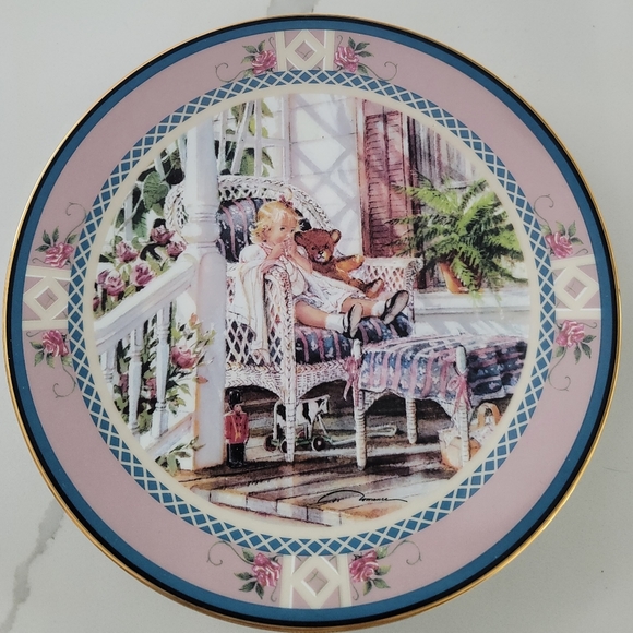 Trisha Romance "A Moment's Rest" Plate - Picture 1 of 4